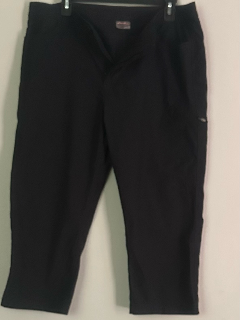 Eddie Bauer Black Capris